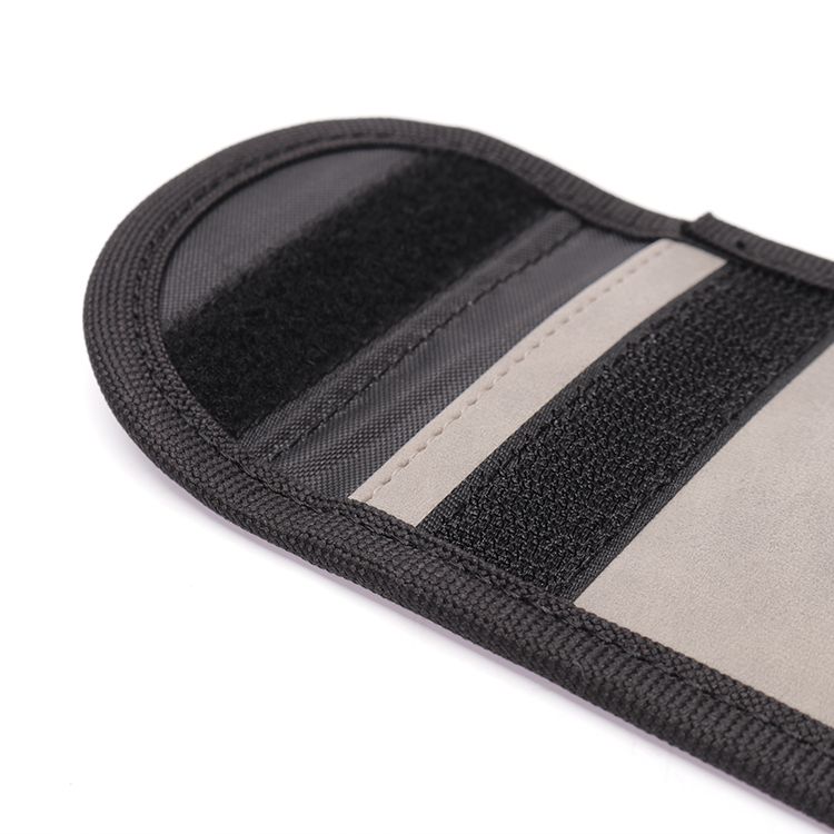 Key Shield Pro - Series 4 - Light Grey - Pouch